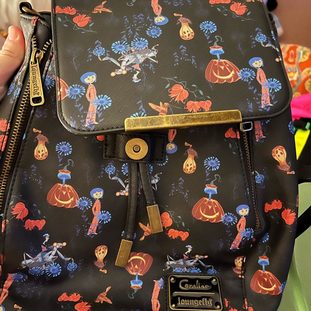 Loungefly Coraline backpack and cardholder set